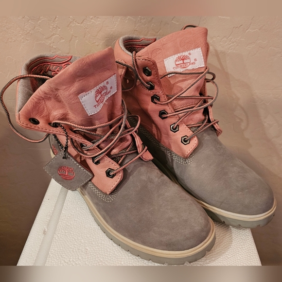 Timberlain Boots - Picture 2 of 10